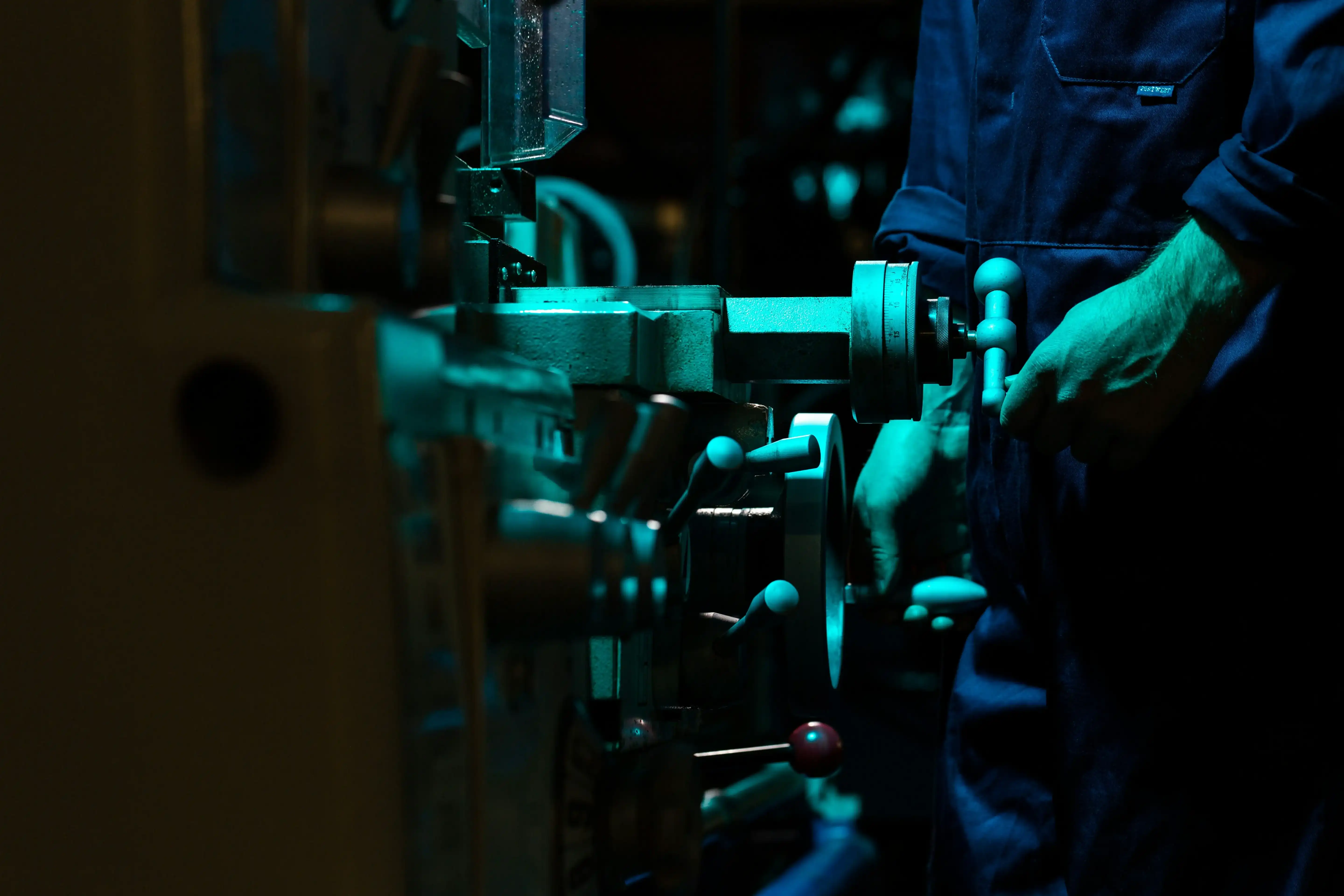 Manufacturing & Industrial industry which we can handle by hoffstee